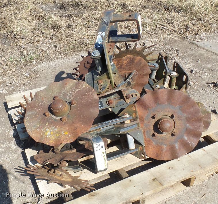 image for item DL0876 Great Plains tillage parts