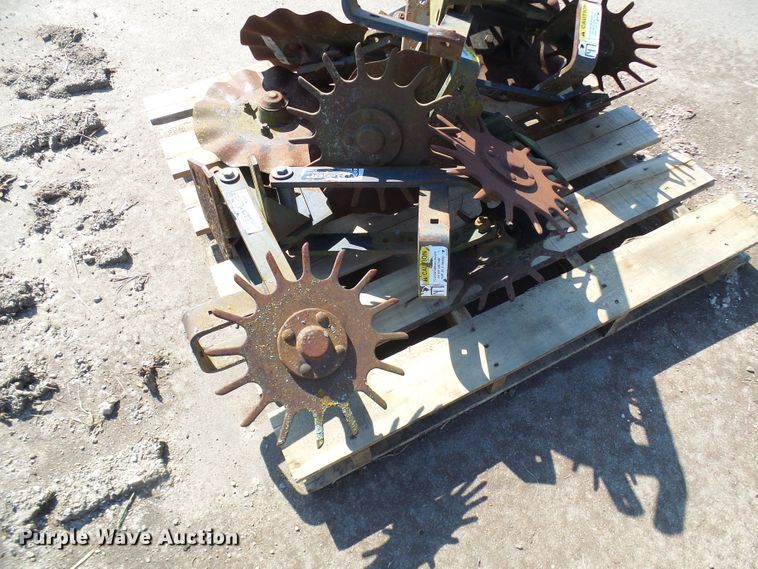 image for item DL0876 Great Plains tillage parts