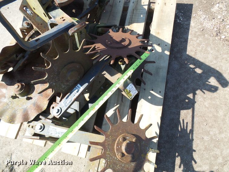 image for item DL0876 Great Plains tillage parts