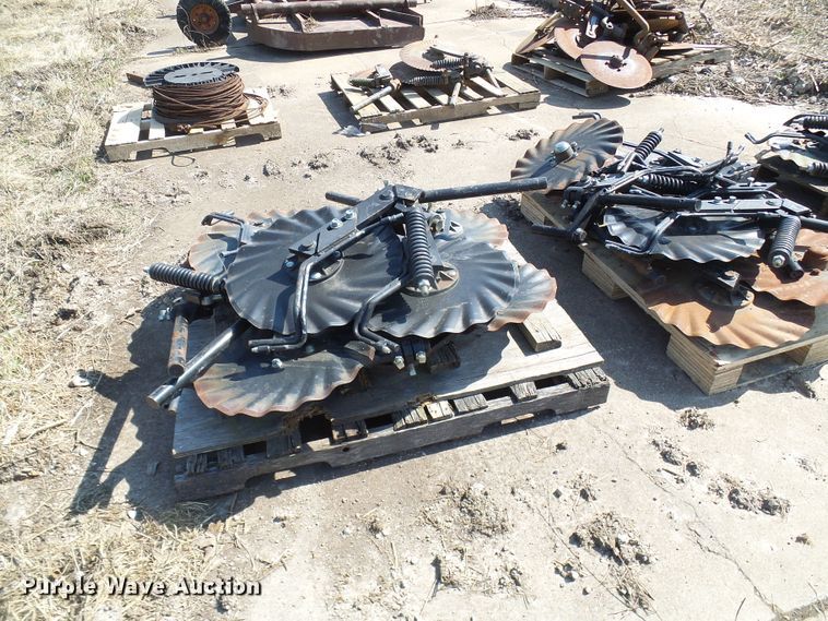 image for item DL0876 Great Plains tillage parts