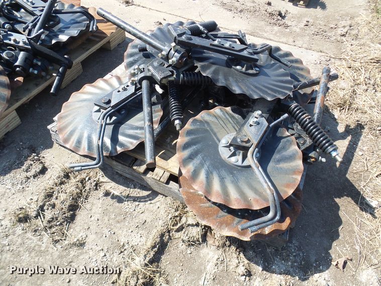 image for item DL0876 Great Plains tillage parts