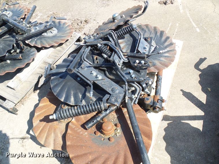 image for item DL0876 Great Plains tillage parts