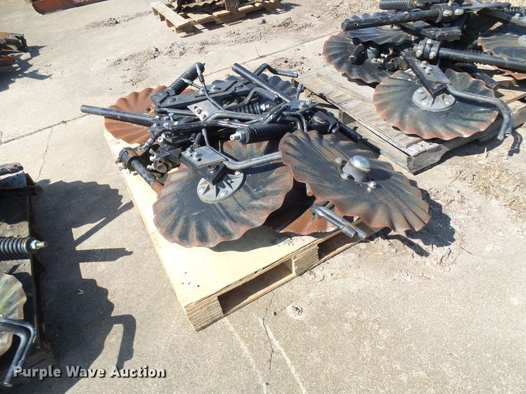 image for item DL0876 Great Plains tillage parts