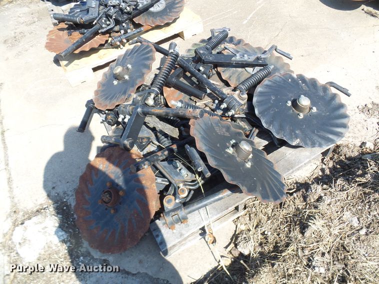 image for item DL0876 Great Plains tillage parts