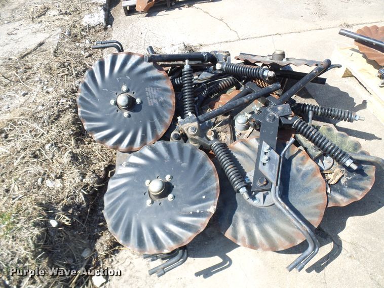 image for item DL0876 Great Plains tillage parts