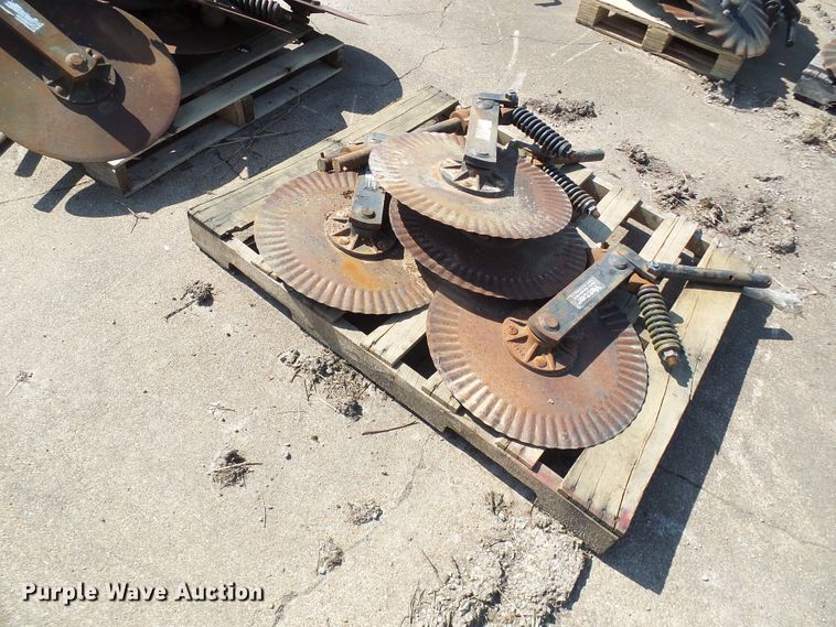 image for item DL0876 Great Plains tillage parts