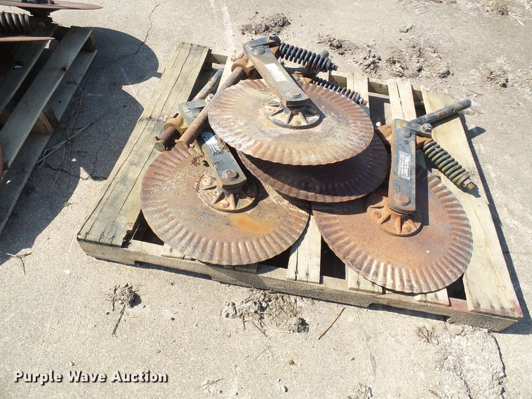 image for item DL0876 Great Plains tillage parts