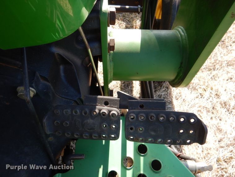 image for item DL2222 2000 John Deere 5105  tractor