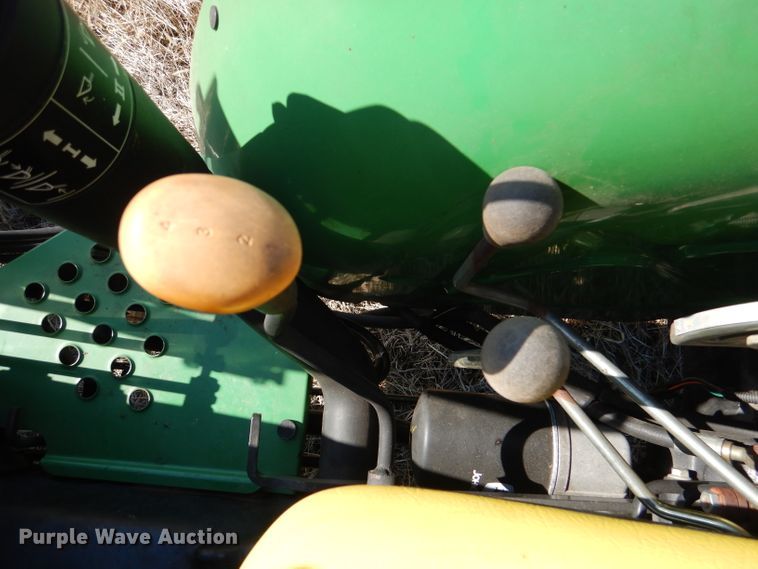 image for item DL2222 2000 John Deere 5105  tractor