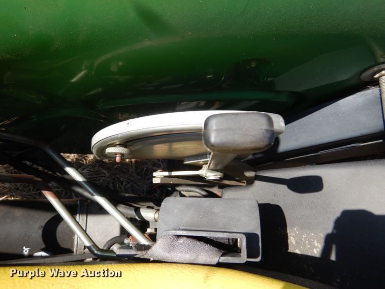 image for item DL2222 2000 John Deere 5105  tractor