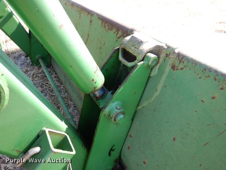 image for item DL2222 2000 John Deere 5105  tractor