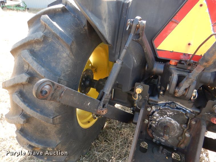 image for item DL2222 2000 John Deere 5105  tractor