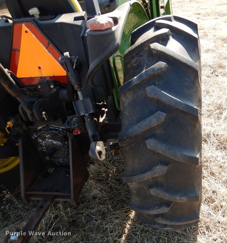 image for item DL2222 2000 John Deere 5105  tractor