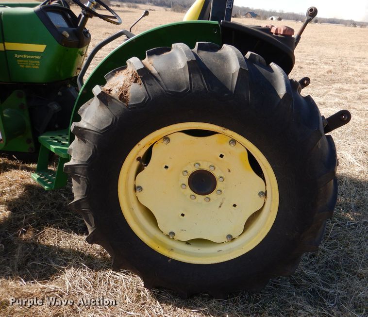 image for item DL2222 2000 John Deere 5105  tractor