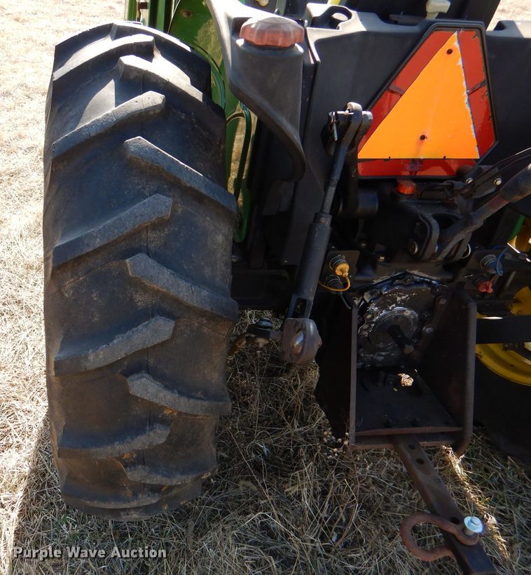 image for item DL2222 2000 John Deere 5105  tractor