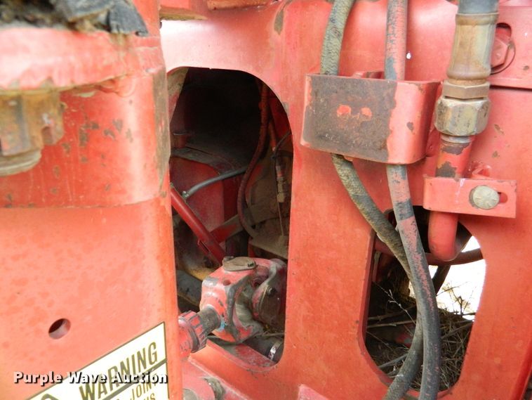image for item FW9010 1984 Versatile 875  4WD tractor