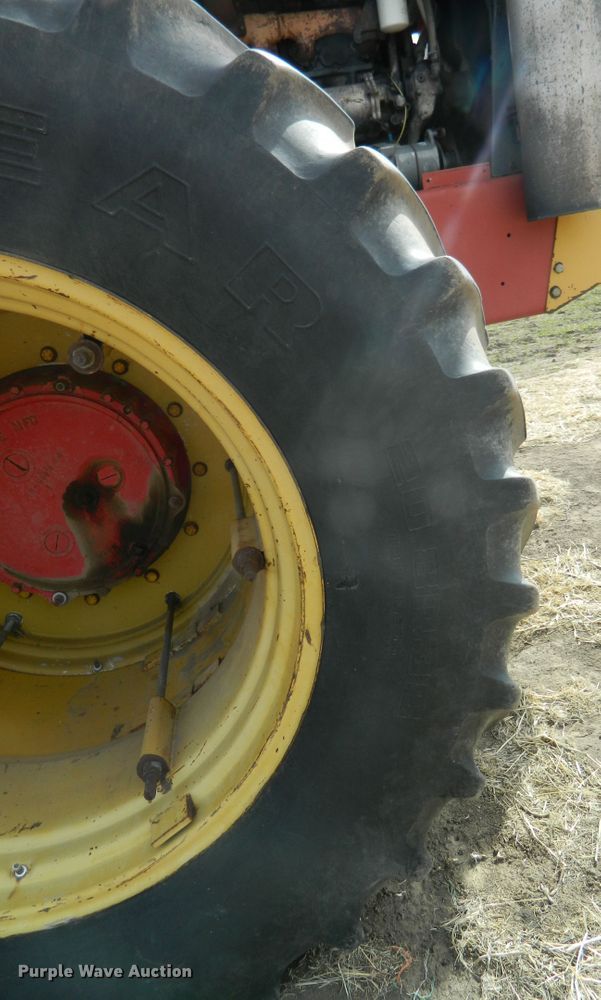 image for item FW9010 1984 Versatile 875  4WD tractor