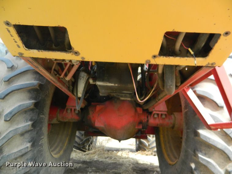 image for item FW9010 1984 Versatile 875  4WD tractor