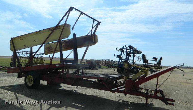image for item FW9014 New Holland Stackliner 1000 bale stacker