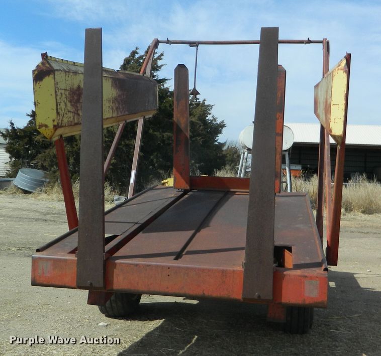 image for item FW9014 New Holland Stackliner 1000 bale stacker