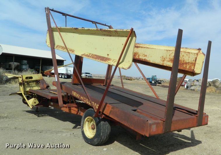 image for item FW9014 New Holland Stackliner 1000 bale stacker