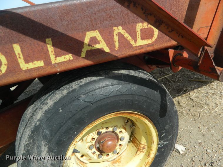 image for item FW9014 New Holland Stackliner 1000 bale stacker