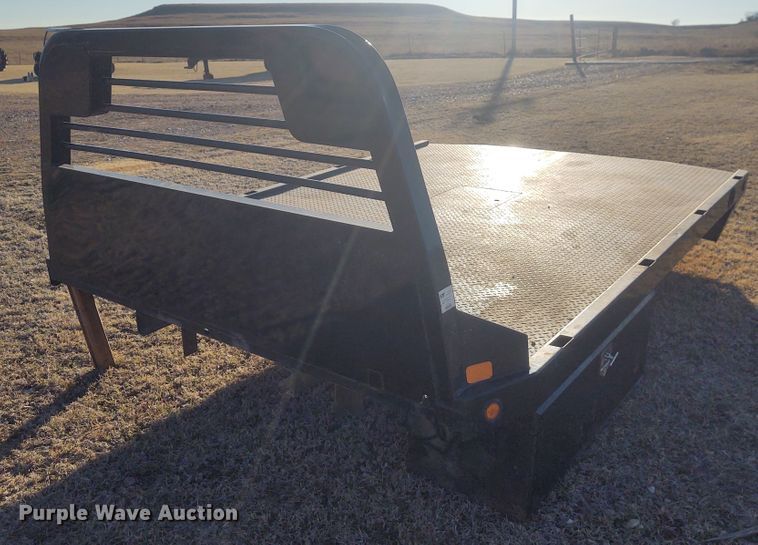 image for item FY9894 CM flatbed