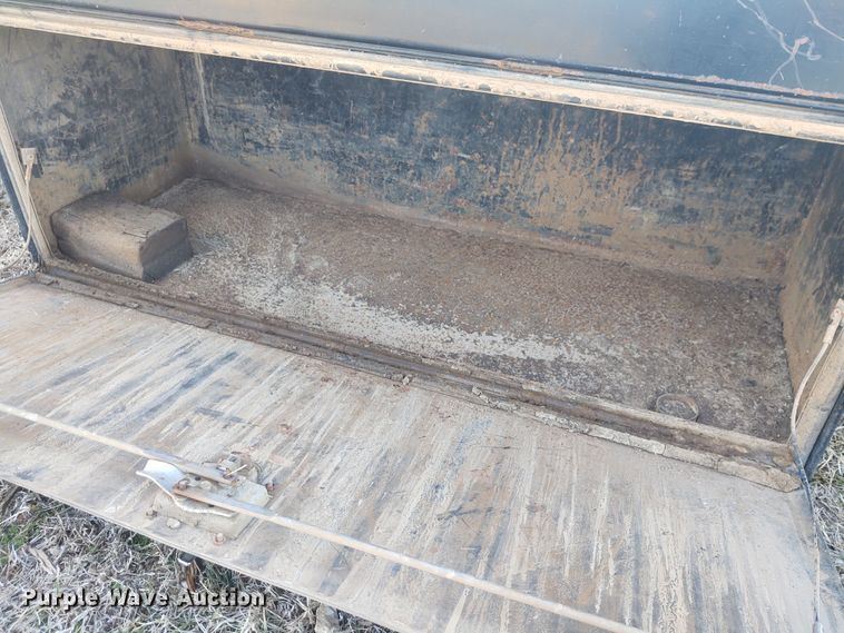 image for item FY9894 CM flatbed