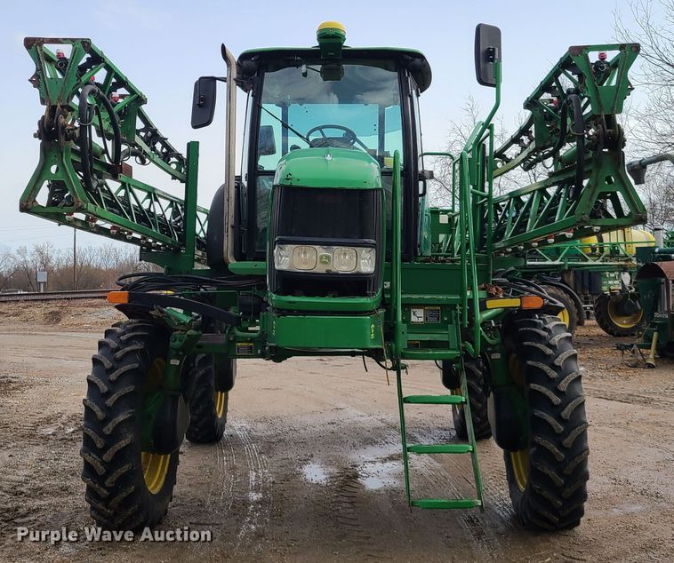 image for item GY9701 2011 John Deere 4630  sprayer