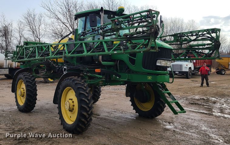 image for item GY9701 2011 John Deere 4630  sprayer
