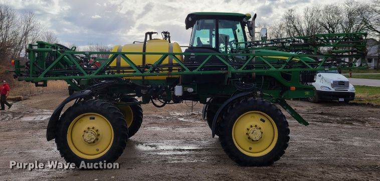 image for item GY9701 2011 John Deere 4630  sprayer