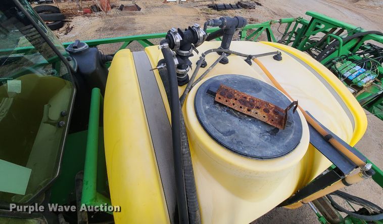 image for item GY9701 2011 John Deere 4630  sprayer