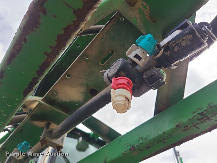 image for item GY9701 2011 John Deere 4630  sprayer