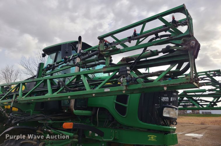 image for item GY9701 2011 John Deere 4630  sprayer