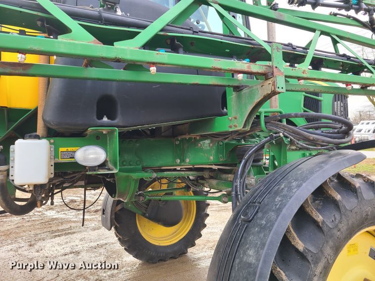 image for item GY9701 2011 John Deere 4630  sprayer