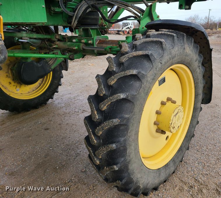 image for item GY9701 2011 John Deere 4630  sprayer