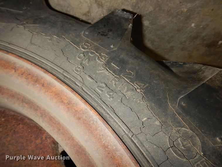 image for item HF9186 New Idea 12A  manure spreader