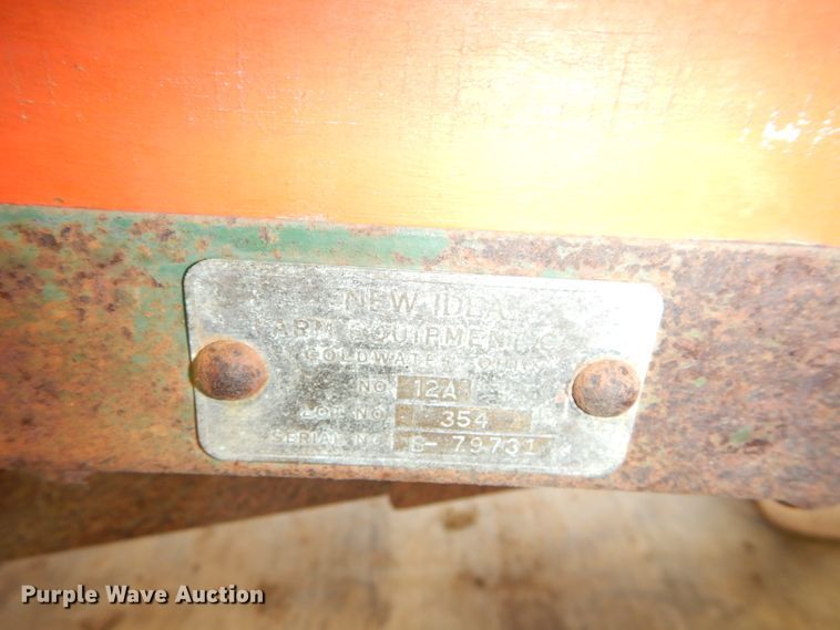 image for item HF9186 New Idea 12A  manure spreader