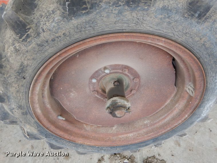 image for item HF9186 New Idea 12A  manure spreader