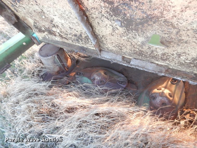 image for item HG9532 (2) 2004 Krone disc mowers