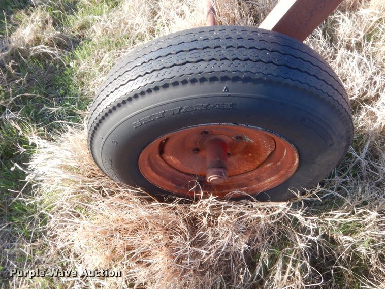 image for item HG9534 International hay rake