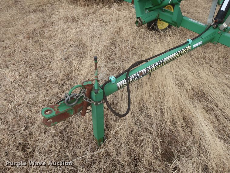 image for item HK9718 John Deere 702 hay rake