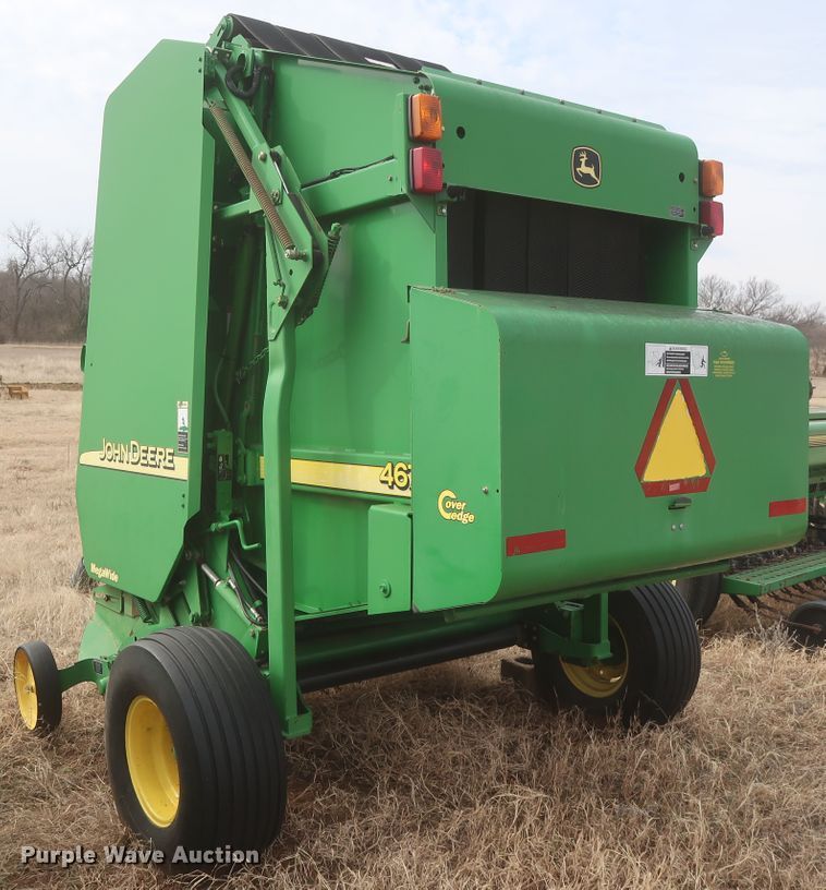 image for item HK9720 2005 John Deere 467  round baler