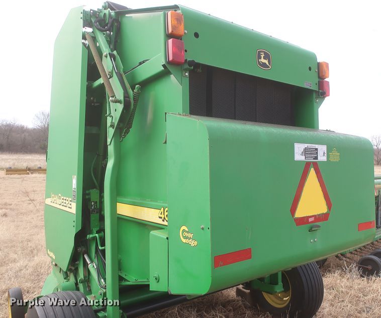 image for item HK9720 2005 John Deere 467  round baler