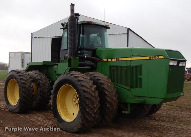 image for item HO9326 1982 John Deere 8560  4WD tractor