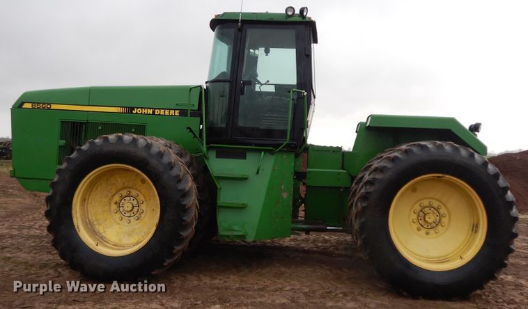 image for item HO9326 1982 John Deere 8560  4WD tractor