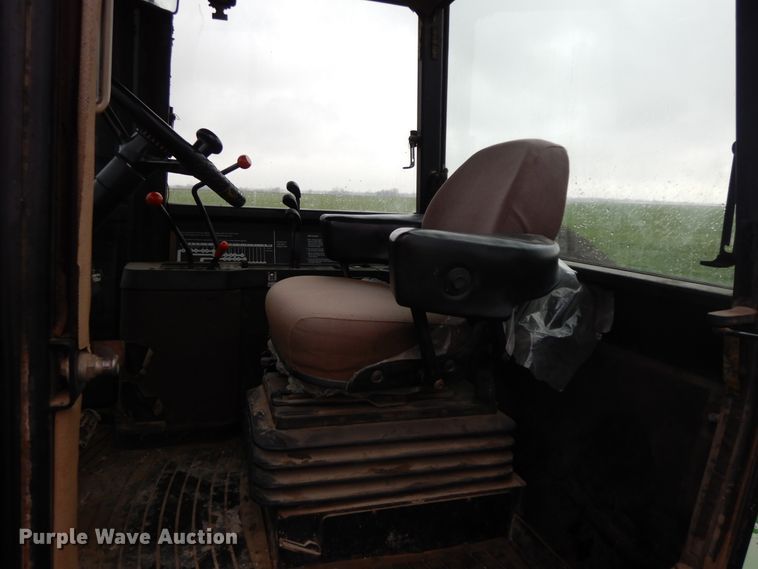 image for item HO9326 1982 John Deere 8560  4WD tractor