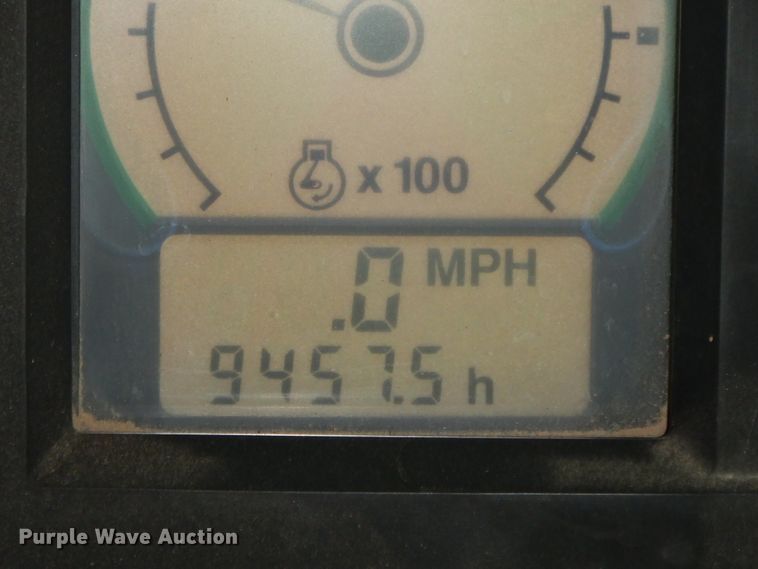 image for item HO9326 1982 John Deere 8560  4WD tractor