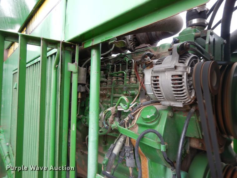 image for item HO9326 1982 John Deere 8560  4WD tractor