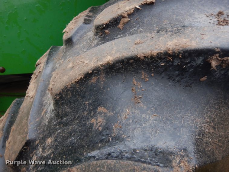 image for item HO9326 1982 John Deere 8560  4WD tractor